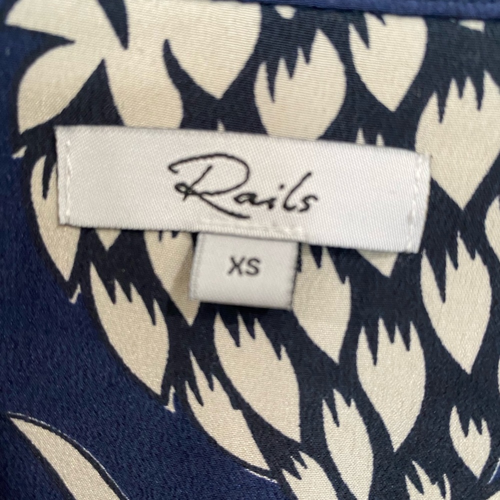Rails Silk Whitney Pineapple Button Down Top Shirt - Picture 5 of 10